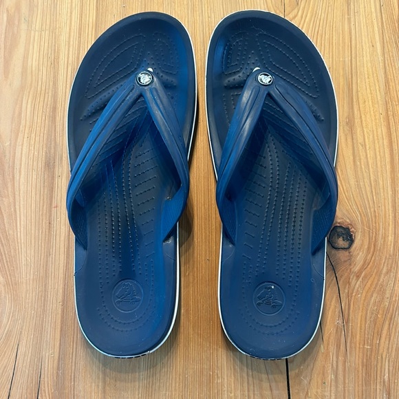Men’s Croc Flip Flops-Size 11 - Picture 1 of 4
